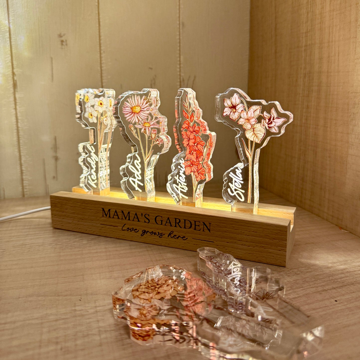 50%OFF❤️Custom Birth Flower 3D Crystal Acrylic LED Light