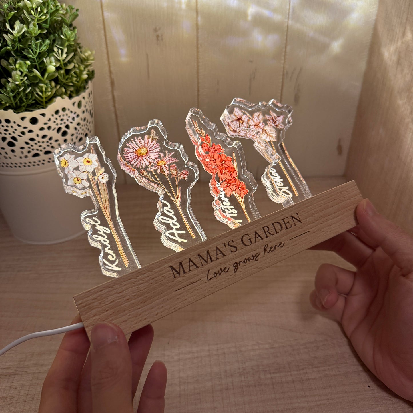 50%OFF❤️Custom Birth Flower 3D Crystal Acrylic LED Light
